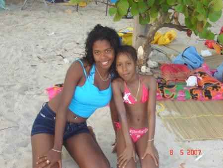 $$les 2 folles$$